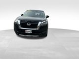 New 2025 Nissan Pathfinder Platinum image 4