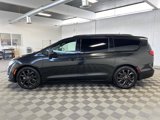 Used 2019 Chrysler Pacifica Limited w/ Advanced Safetytec Group image 4