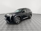 New 2025 Nissan Pathfinder Platinum w/ Cargo Package image 4