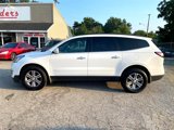 Used 2016 Chevrolet Traverse LT image 2
