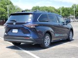 New 2025 Toyota Sienna XLE image 3