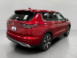 New 2025 Mitsubishi Outlander SE image 3