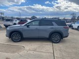 New 2025 Nissan Pathfinder SL image 3