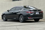 Used 2025 Lexus ES 300h w/ Premium Package image 3