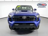Used 2025 Toyota Tacoma TRD Sport image 6