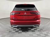 New 2025 Mitsubishi Outlander SEL image 4