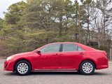 Used 2014 Toyota Camry LE image 2