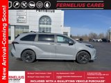 Used 2024 Toyota Sienna XLE Woodland Edition image 2