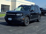 Used 2023 Ford Bronco Sport Outer Banks w/ Tech Package image 2