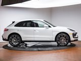 Certified 2025 Porsche Macan image 6