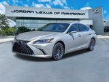 New 2025 Lexus ES 300h w/ Luxury Package image 4