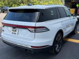 Used 2025 Lincoln Aviator Reserve w/ Equipment Group 201A image 6