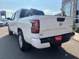 Used 2024 Nissan Frontier SV image 3