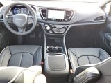 New 2025 Chrysler Pacifica Limited image 5