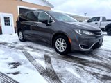 Used 2017 Chrysler Pacifica Touring Plus image 3
