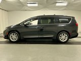 Used 2018 Chrysler Pacifica Limited image 6