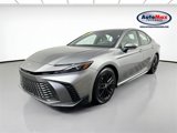 Used 2025 Toyota Camry SE w/ Convenience Package image 4