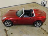 Used 2009 Pontiac Solstice Convertible w/ Premium Package image 4