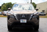 Used 2024 Nissan Rogue SV image 2