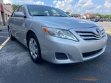 Used 2010 Toyota Camry LE image 3