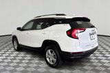 Used 2023 GMC Terrain SLE w/ Driver Convenience Package image 6