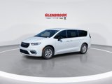 New 2026 Chrysler Pacifica Select image 5