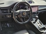 Certified 2024 Porsche Macan image 4