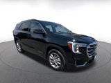 Used 2024 GMC Terrain SLT image 2