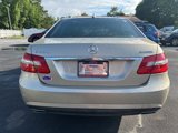 Used 2010 Mercedes-Benz E 550 4MATIC Sedan image 4