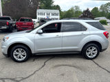 Used 2017 Chevrolet Equinox LT image 2