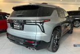 New 2025 Chevrolet Traverse High Country w/ LPO, Floor Liner Package image 4
