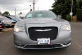 Used 2016 Chrysler 300 C image 2