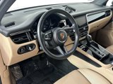 Certified 2023 Porsche Macan image 4