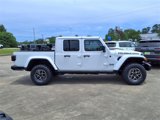 New 2025 Jeep Gladiator Rubicon image 2