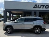 Used 2024 GMC Terrain SLT image 2