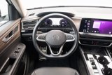 Used 2024 Volkswagen Atlas SEL Premium R-Line image 2