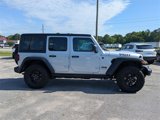 Used 2024 Jeep Wrangler Willys image 2
