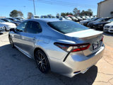 Used 2021 Toyota Camry SE image 4