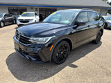 Used 2022 Volkswagen Tiguan SE R-Line image 3