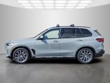 Used 2025 BMW X5 xDrive40i w/ Parking Assistance Package image 3
