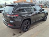 Used 2022 Jeep Grand Cherokee Altitude image 5