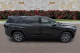 New 2026 Chevrolet Traverse LT w/ Enhanced Driving Package image 2