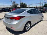 Used 2015 Hyundai Elantra SE image 5