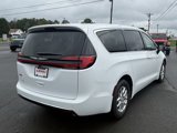New 2026 Chrysler Pacifica Select image 3