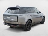 New 2025 Land Rover Range Rover SE image 2