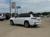 New 2025 Jeep Grand Cherokee L Summit w/ Luxury Tech Group V image 5