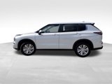 New 2025 Mitsubishi Outlander ES image 4