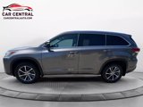 Used 2018 Toyota Highlander XLE image 2