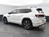 Used 2024 Volkswagen Atlas SEL Premium R-Line image 5