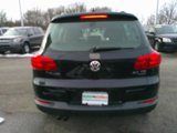 Used 2015 Volkswagen Tiguan S image 3